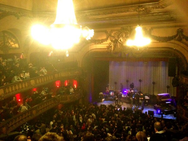 Je vais me mettre <a href="/thelumineers/">The Lumineers</a> dans les oreilles au <a href="/LeTrianonParis/">Le Trianon</a> !