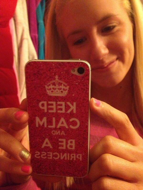 alex_smith1092's tweet image. Cutest phone case EVER!👑🎀💗 #thanksmoma #perfect #princessalex