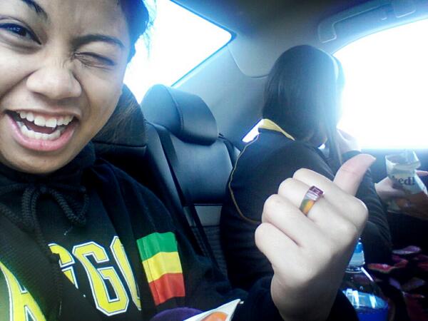 She wasnt feelin' the camera . Ahah #BacktoTheHotel ! :D Hit me yu Washingtonians :)