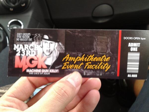 HeatFanatic6's tweet image. Lace the fuck up nigga! MGK Concert tomorrow at the amp!                                           #Turn up #TPWS