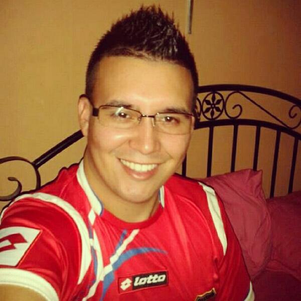 aabrego11's tweet photo. @SomosLaSele...arriba la sele http://t.co/Q7hmCoYhqU