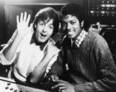 michaeljackson's tweet photo. Friendly Friday: Paul McCartney and Michael Jackson http://t.co/SjUg6keIUr