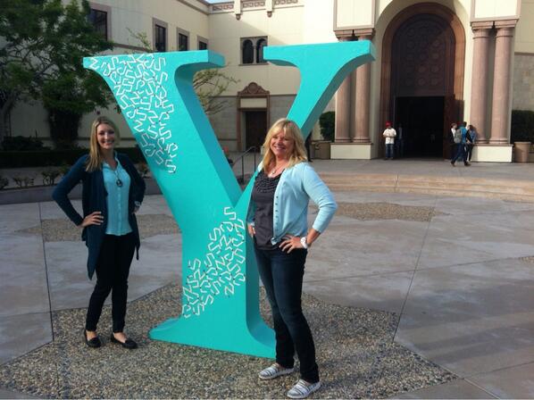 KristenMHaas's tweet photo. Reunited at the Y! #y18 #yconference @dezinegirl @aig http://t.co/8U3diZhS5L