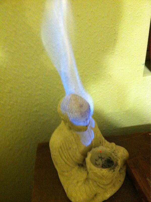 mrhinesight's tweet photo. Buddha #manonfire awesome http://t.co/5hnVCeLrDN