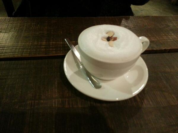 ZIZI0107's tweet photo. 红薯拿铁，good！！ http://t.co/ww5PveG6Bd