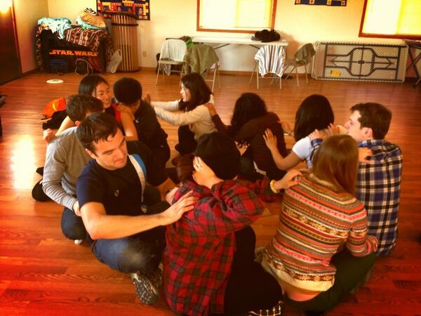 SiouxNation13's tweet photo. An amicable morning friend massage circle to start off a beautiful day! http://t.co/0hgLHCUBL4