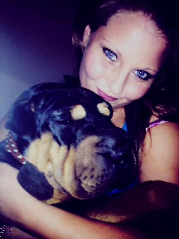 Biancs1990's tweet photo. My missy moo http://t.co/L2MzOlrROx