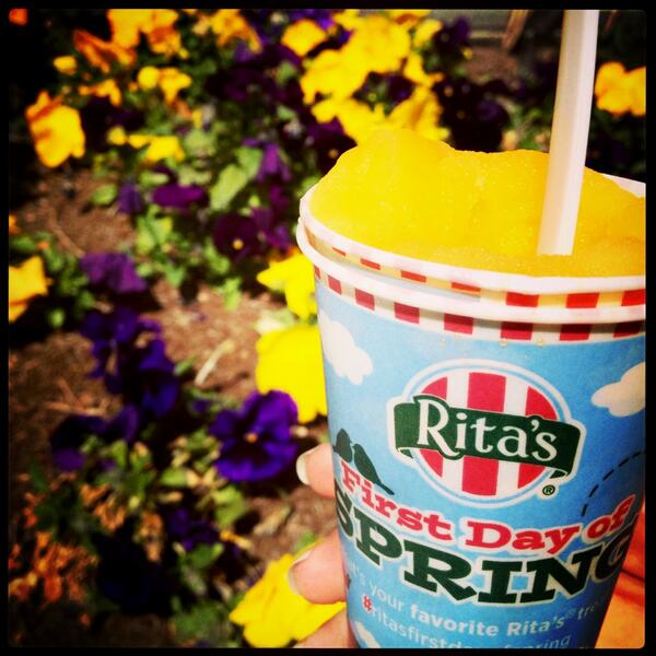 Kipepeo's tweet photo. Nothing says spring like good weather and water ice! #ritasfirstdayofspring http://t.co/Ho4z4DqZvr