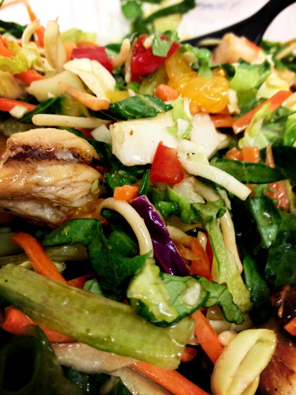 CaleyHarrris's tweet image. Jacks come see me. Cilantro, wheat noodles, sesame vinaigrette and red pepper diced with chicken #SaladGameOnPoint