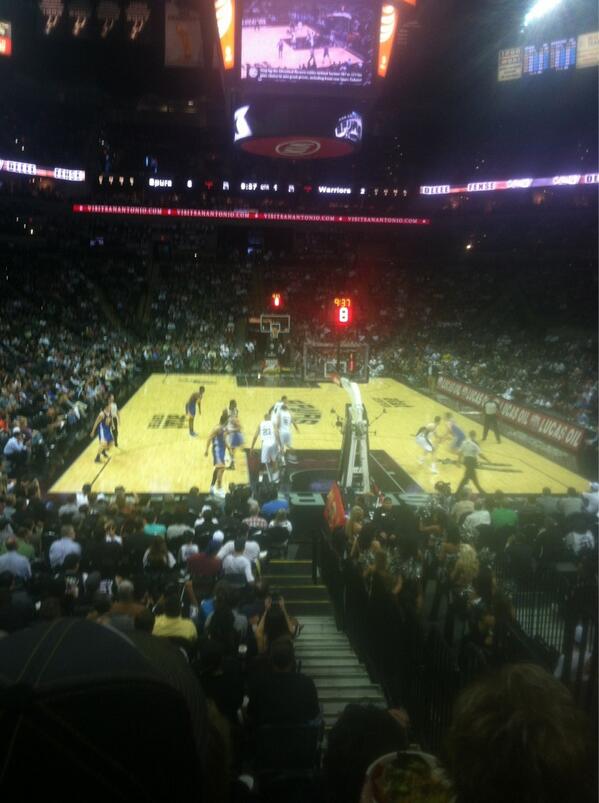Jayy___Bird's tweet photo. Spurs game http://t.co/gRSa1jhfe2