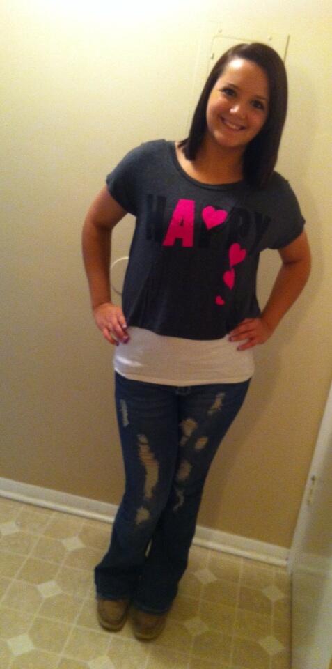 KaylaMaray17's tweet photo. Ootd (: #happy http://t.co/6jMdlZIAH6