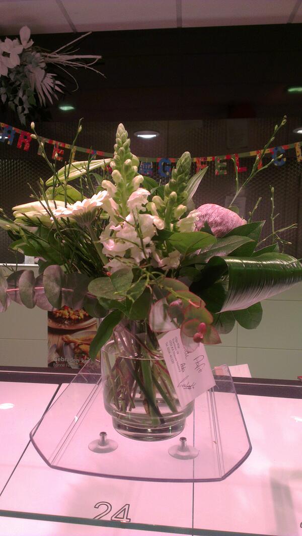 Gekregen van ons top team die de winkel draaiend hielden tijdens de paasvee tentoonstelling. Geweldig!!!!!