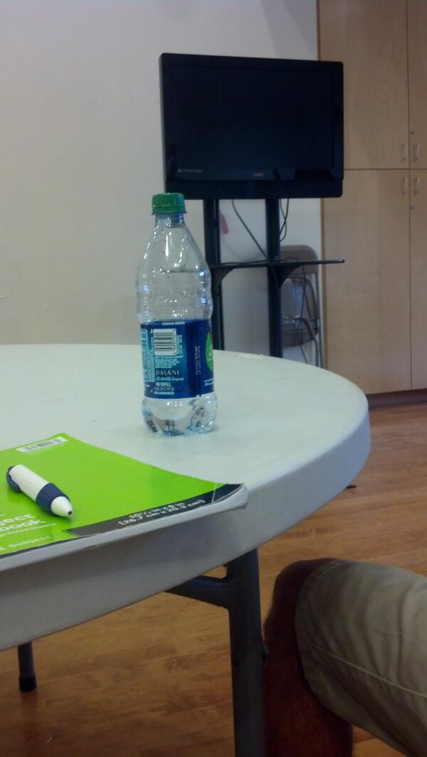 squigzzz's tweet image. Here we go again. -___- #2moreclasses