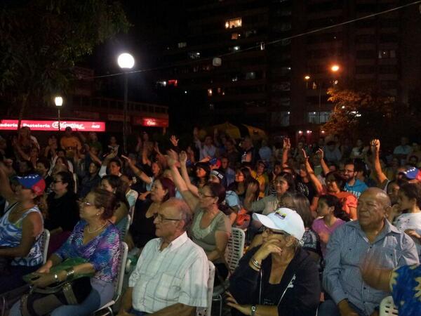 IsmaelG_Oficial's tweet photo. Montalban dijo presente en la juramentacion del Comando Simon Bolivar Capriles Presidente http://t.co/OjRqijCRie