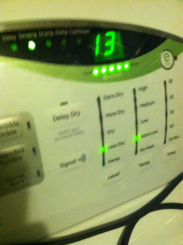 singlemomlife19's tweet photo. I have to make it 13 more minutes. #hardatwork http://t.co/OVwo3nb6VO