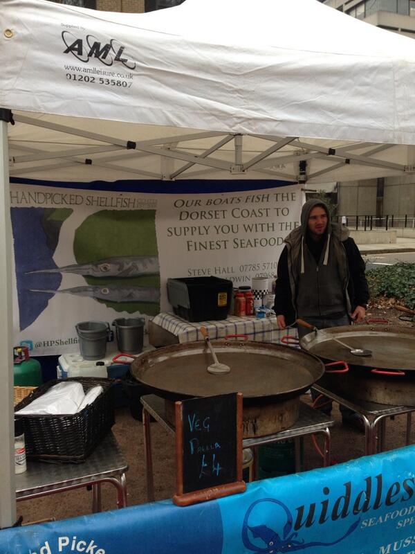 HPShellfishCo's tweet image. New banners and Josh #lookingsmart at Bloomsbury @Londonfarmers