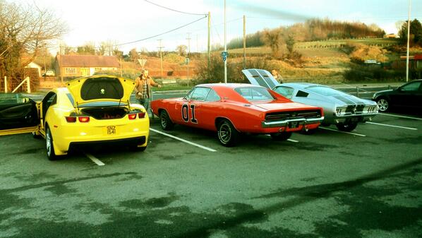 yein_ART's tweet image. Mustangs be outside KFC pimpin&apos; #bapbapbap