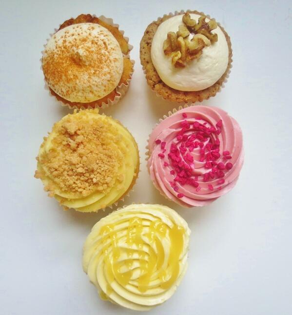 BakedByBecks's tweet photo. Cupcakes on sale @EatPlayLoveCafe  Raspberry Jam, Lemon Curd, Carrot Cake, Apple Crumble and Vanilla Cinnamon. http://t.co/UHCZJFshYd