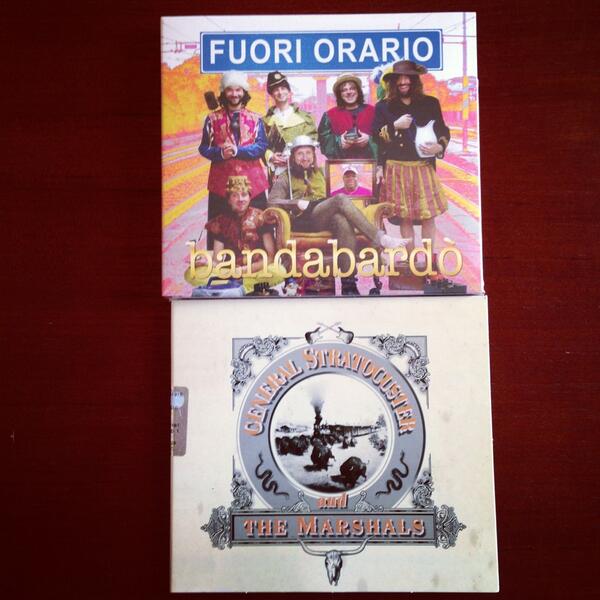Oggi intervista con bandabardò di Firenze...grazie per questi regalo ...