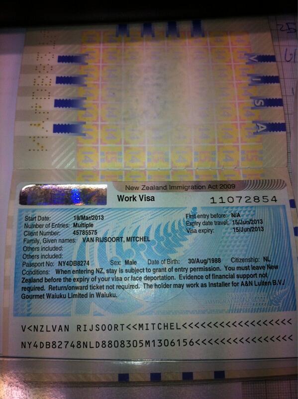 mitchrijsoort's tweet photo. Zo die is binnen, nu zo snel mogelijk weg!!! #NZ http://t.co/AvIARX05Ke