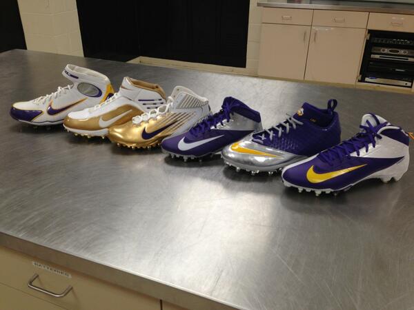 LSUFBEquipment's tweet photo. #LSU custom footwear throughout the years from @usnikefootball #throwbackthursday http://t.co/Ja7NUi7L5a