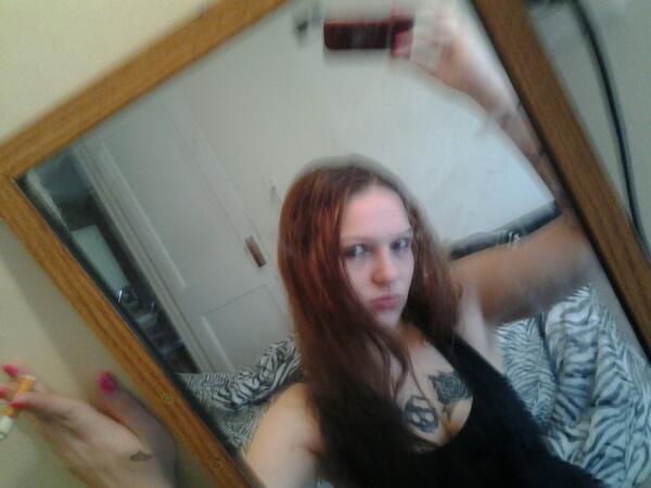 inkbabie's tweet photo. Up now getting ready for my group thing I have to day http://t.co/lqmchJMOyD