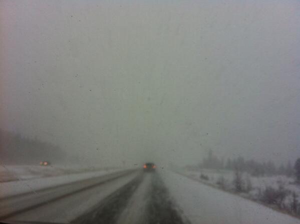 GloriousCakes's tweet photo. Spring has sprung ! On our way to the mountains for our 27 anniversary . Gotta love the blizzard http://t.co/c0UtTrsd88