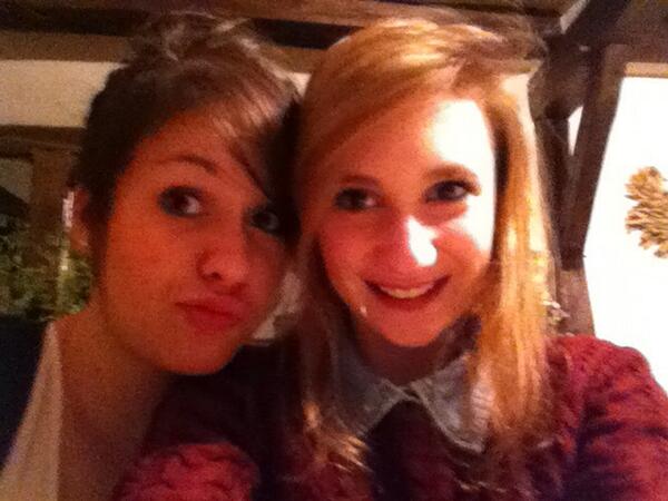 FloreARoulet's tweet photo. @GrdLucie @EmiliePersonyre <3 http://t.co/yVmThXpTHm