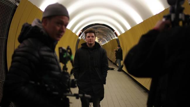 BF6I23FCAAAEYVu.jpg:large