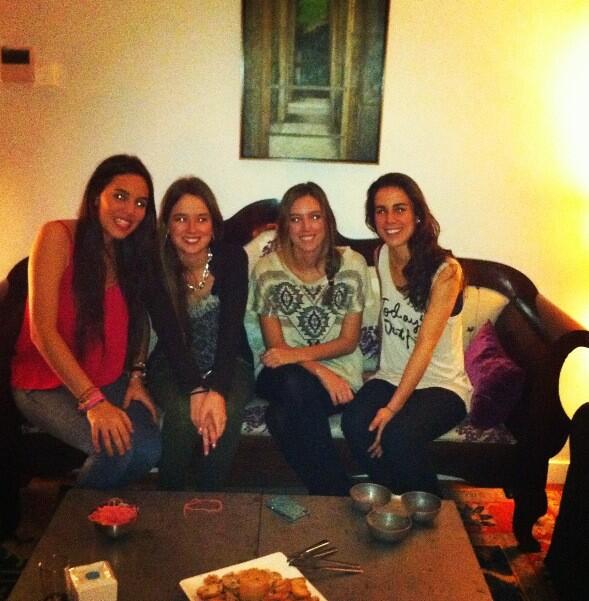 AleLoureiroC's tweet photo. Te queremos @Mermatji que pases un muy feliz cumpleaños churriiii 🎂🎉🎊🎈🎁 http://t.co/wCYE2hPN6m
