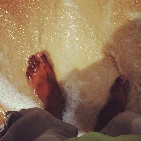ondarocksaxa's tweet photo. Come get your feet wet http://t.co/JTgGgh5dG9