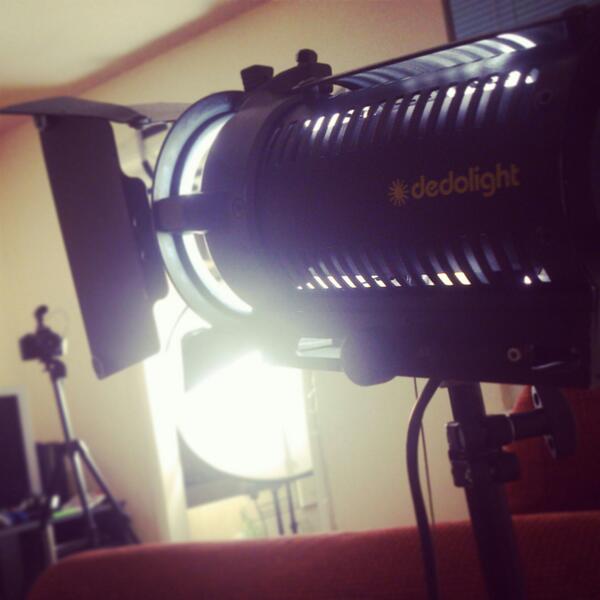 StroodAnimation's tweet image. Lighting up my living room, practicing with the dedo&apos;s! #dedolight #LoungeTakeover