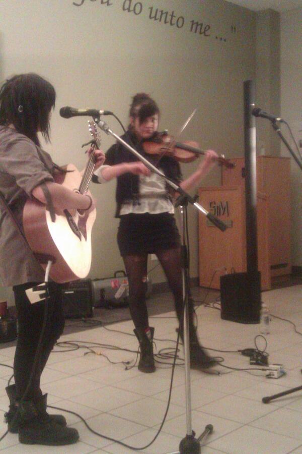 ReaganRooster's tweet photo. @littlecriminals at STM JustYouth Coffeehouse fundraiser.  Such a beautiful sound.  #stmcollege #yxe http://t.co/eWJqYc0rkA