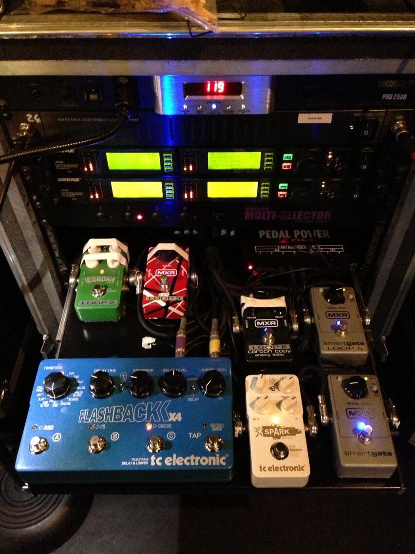 Scott Ian on Twitter "Pedal drawer in my rack. gearporn http//t.co