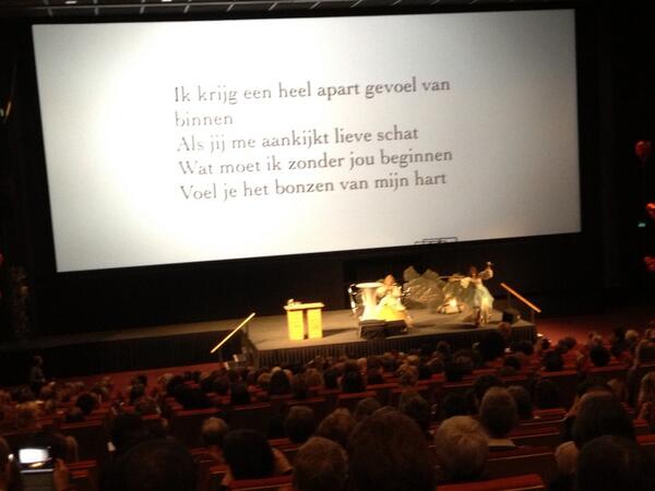 SmildeFoods op het VHVH congres in Ede. 700 vrouwen en mannen die zingen Ik krijg een heel apart gevoel van binnen 😃
