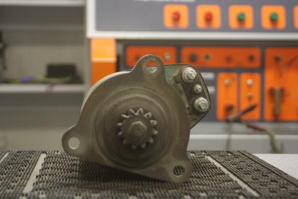 Autoforvards's tweet image. Ātrs , kvalitatīvs , starteru un ģenerātoru remonts ! autoforvards.lv/generatoru-un-…