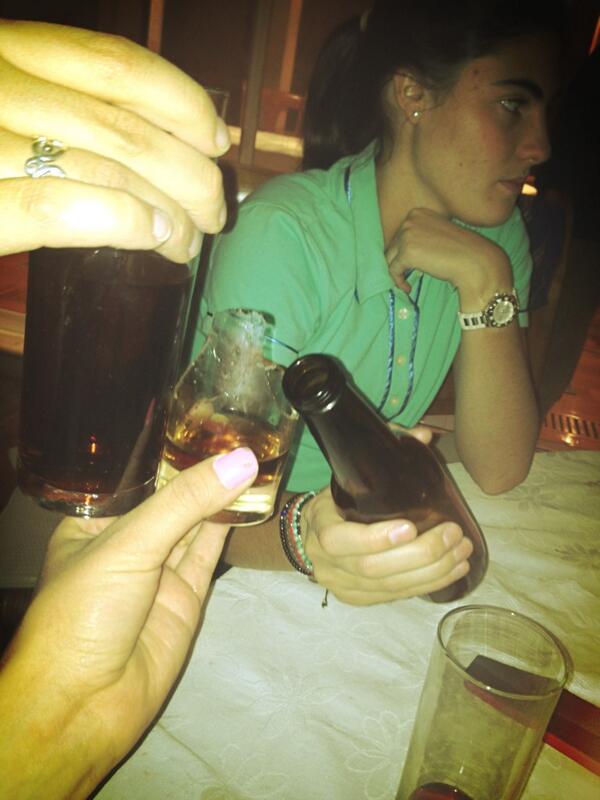 Salud casual 2.0 #AtlieticoEtilico #hellyeahbabyyy #pocoalcohol @jduarterg <a href="/ayalligurria/">Ayalli Gurria</a> #sayulli