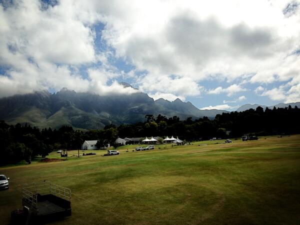 RyanToerien's tweet photo. Epic Office for the weekend http://t.co/4tn6iiGjkK