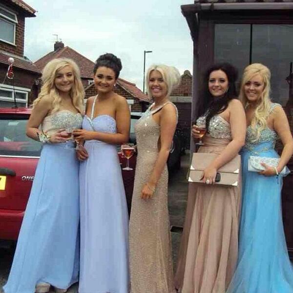 TillyRayFreeman's tweet photo. my girls r hawt 👌 http://t.co/dexCCGc3y5