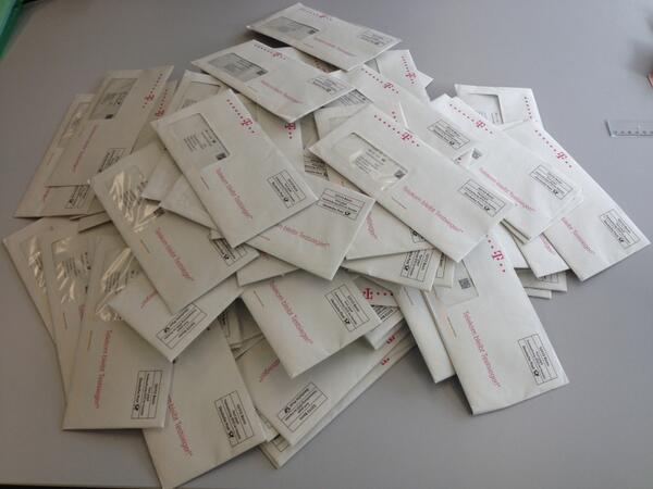 ZebraMobil's tweet image. #derUmweltZurLiebe Unser neuer Account-Manager bei der #telekom ist sehr strebsam. Ergebnis: Heute 150 Briefe