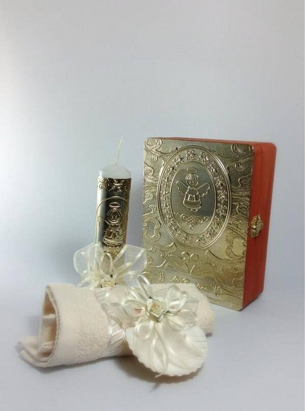 Roponesmx's tweet photo. Estuche para bautizo en repujado, elaborado a mano por artesanos mexicanos http://t.co/SAXsB9yuIT