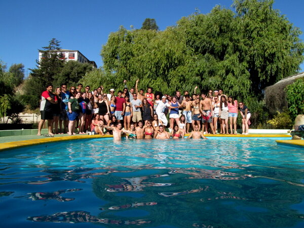 UVM_Chile's tweet photo. Actividad de Cierre de Semana de Orientación para Estudiantes Internacionales de la UVM-Chile http://t.co/Y75inbPkTo