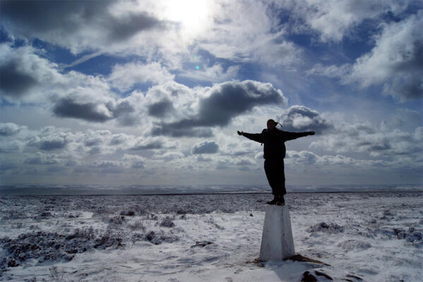 LeedsPsychoGeo's tweet photo. Jesus Christ #Ilkleymoor #yorkshire #England #snow #photography http://t.co/2XlWGgYnYB