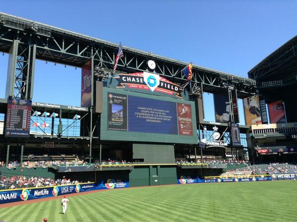GiantsWebcasts's tweet photo. Exited to be at the WBC for Canada v. USA http://t.co/2LiG2UDIb3