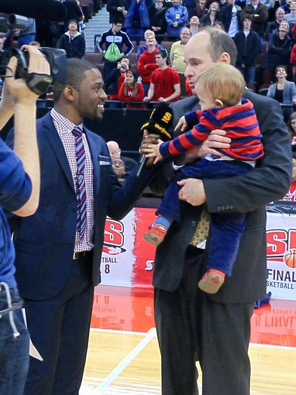 cismbb's tweet photo. @CURavens Head Coach Dave Smart chats w/ The Score on #CISFINAL8 Championship #9 http://t.co/nOSd29dZOQ