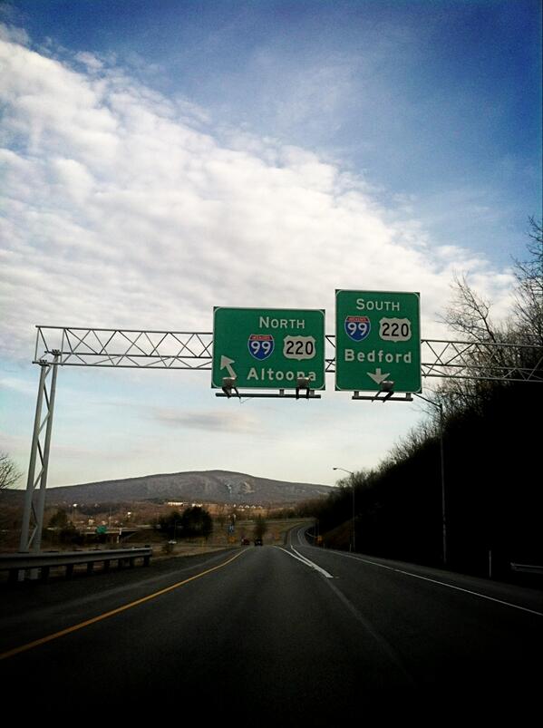 _CamClark_'s tweet image. Back at the gates of Hell #Altoona #SpringBreaksOver @AltoidProbz