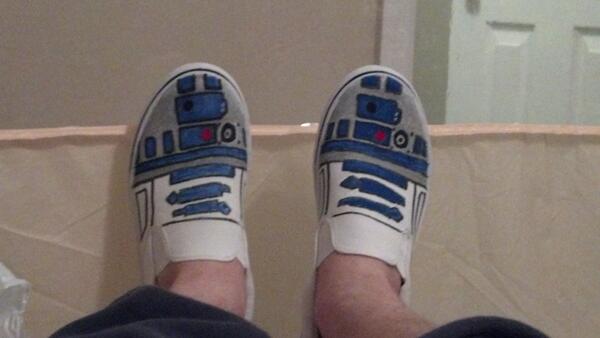 matt_shaw33's tweet photo. Just finished making my new shoes. Sick! http://t.co/FdlckLXVo0