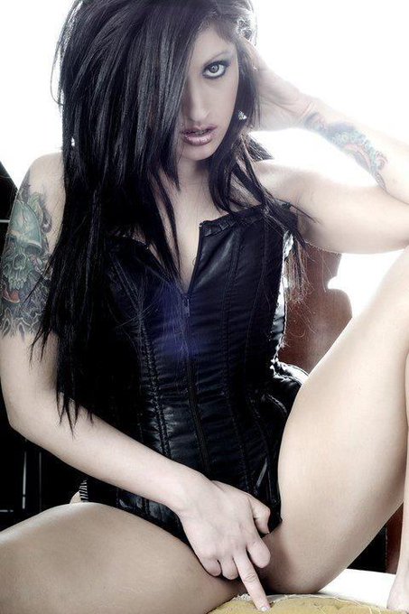 I'm not implying anything... Lol (pic) #fu #middle finger http://t.co/iDZybbiLEN<a href="/tag/fu"class="tags">#fu</a><a href="/tag/middle"class="tags">#middle</a>