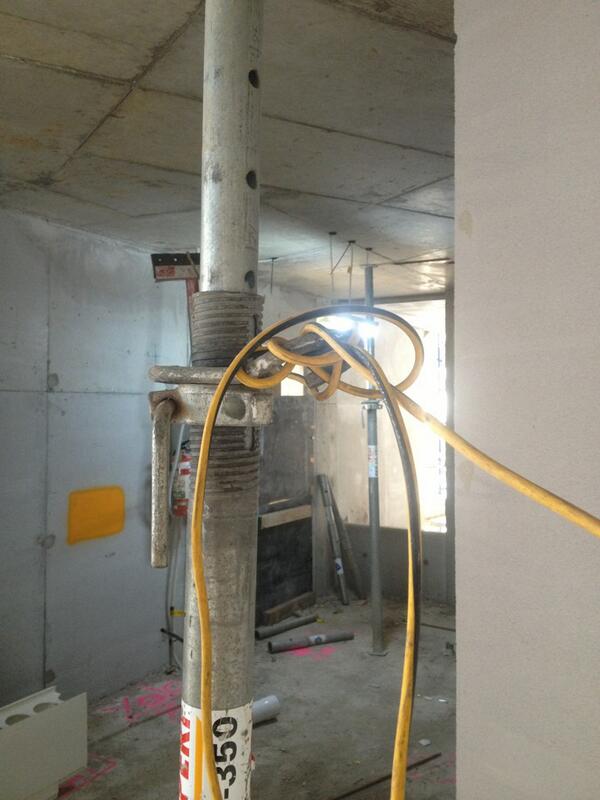 CBRSservices's tweet image. Is this an insulated lead hook or cable stand? #electricalfail