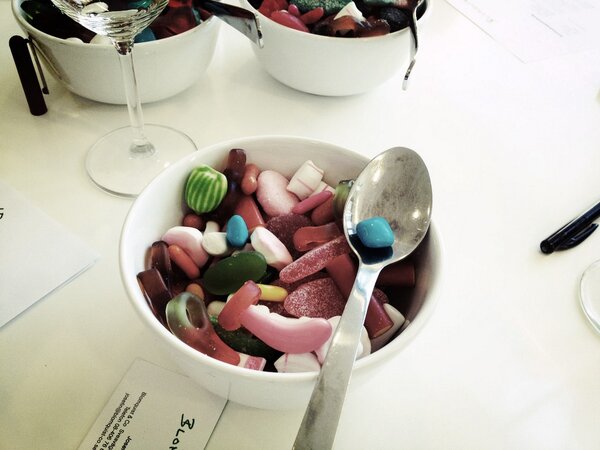 BerghsPL's tweet photo. Berghslunch #energi #föreläsning http://t.co/Q7y71PGAcG